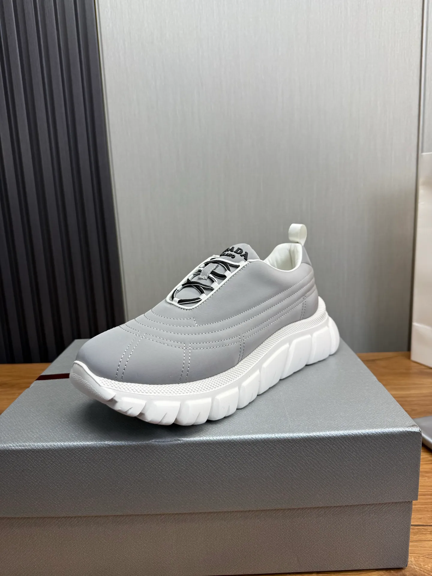 Men's shoes 💰580💰 [PRADA] Men's shoes are popular in the counter, official website synchronization, 1 high-quality shipment ✔️Imported waterproof fabric + cowhide lining, 1🆚1 replica, original sole, 38-45 (45 customized, non-refundable)